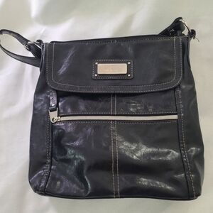 Relic cross body messenger bag